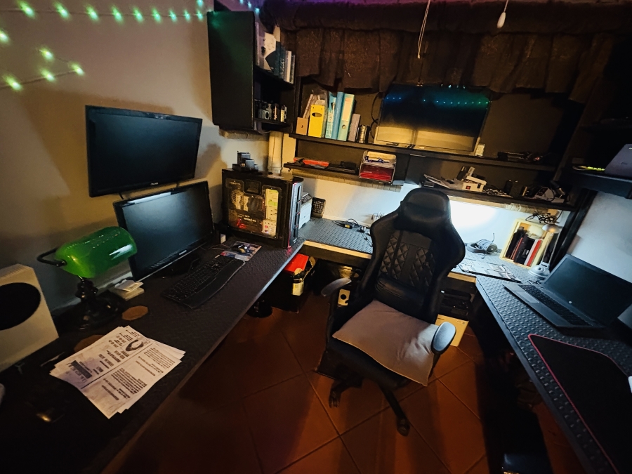 3 Bedroom Property for Sale in Ifafi North West